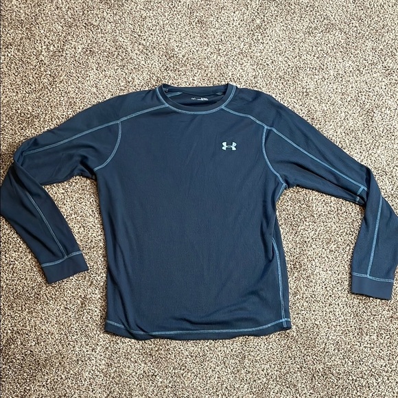 🩵Under Armour Dark Blue Performance Top - Picture 1 of 3